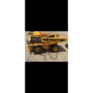 Plastic  CAT (Caterpillar) 1/24 RC 770  ? Mining Dump Truck W Remote Kids Toy